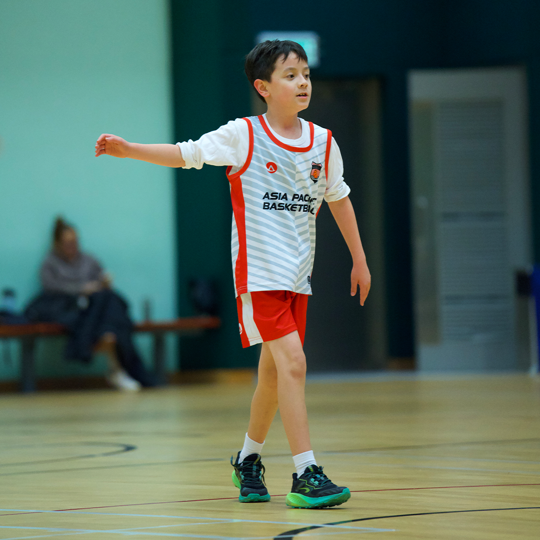 practcing_basketball_at_hk